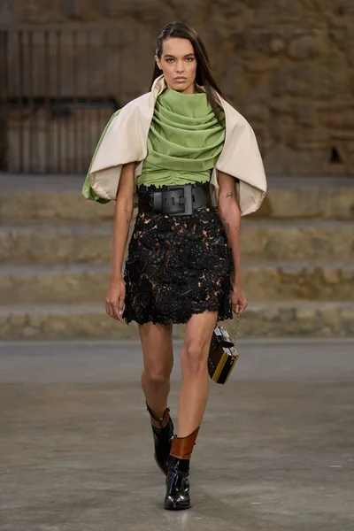 Look 51